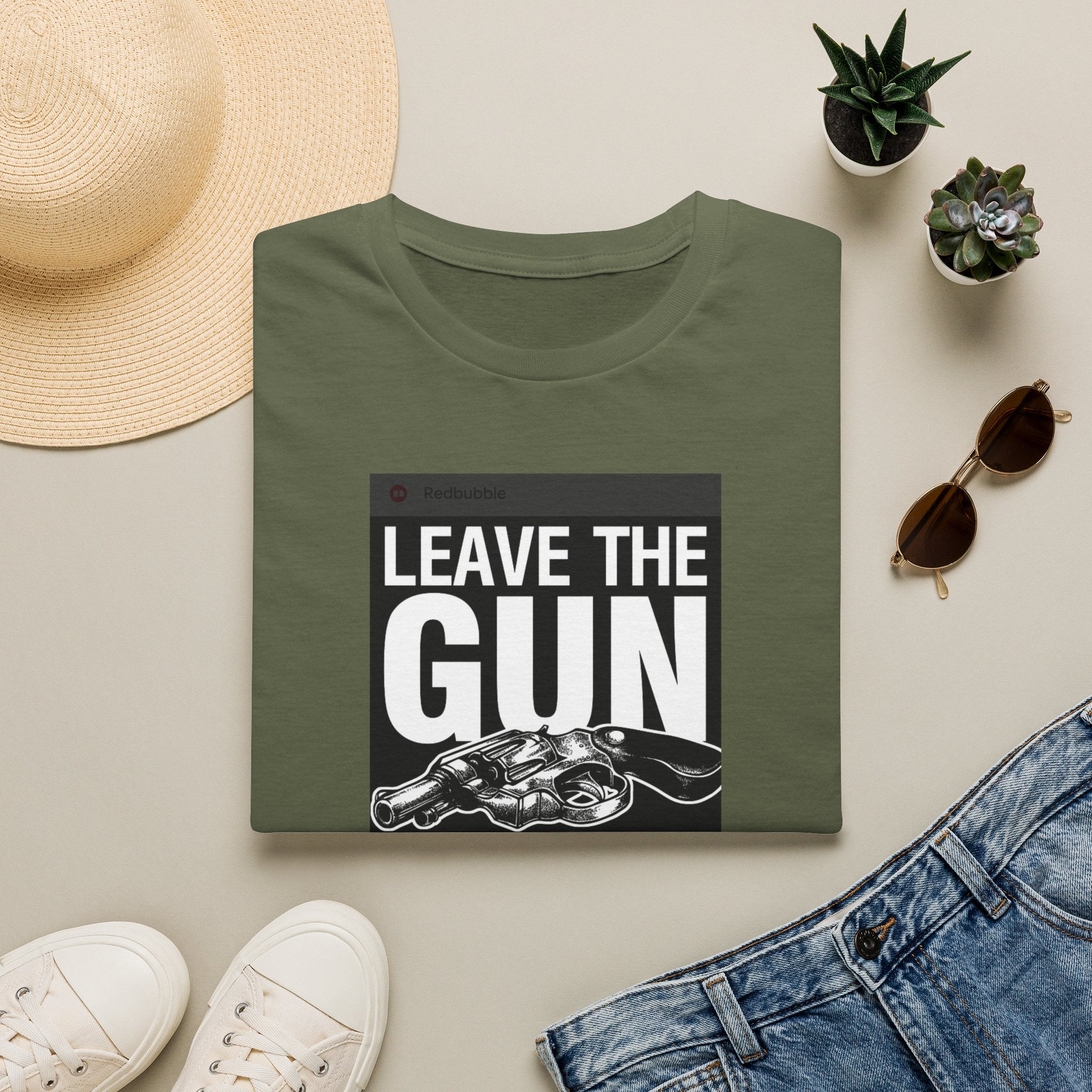 T-Shirt — "Leave the Gun, Take the Cannoli" Vintage Mob Movie Quote Tee